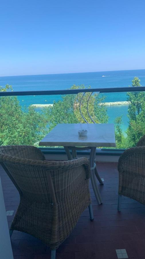 Hotel Majestic Gabicce Mare Dış mekan fotoğraf