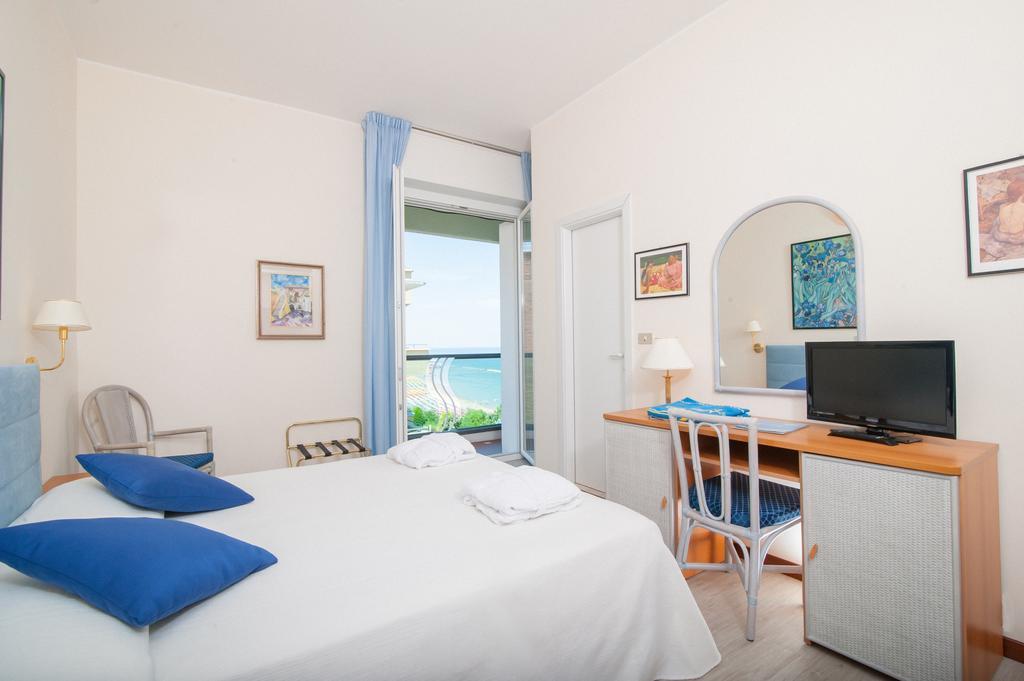 Hotel Majestic Gabicce Mare Dış mekan fotoğraf