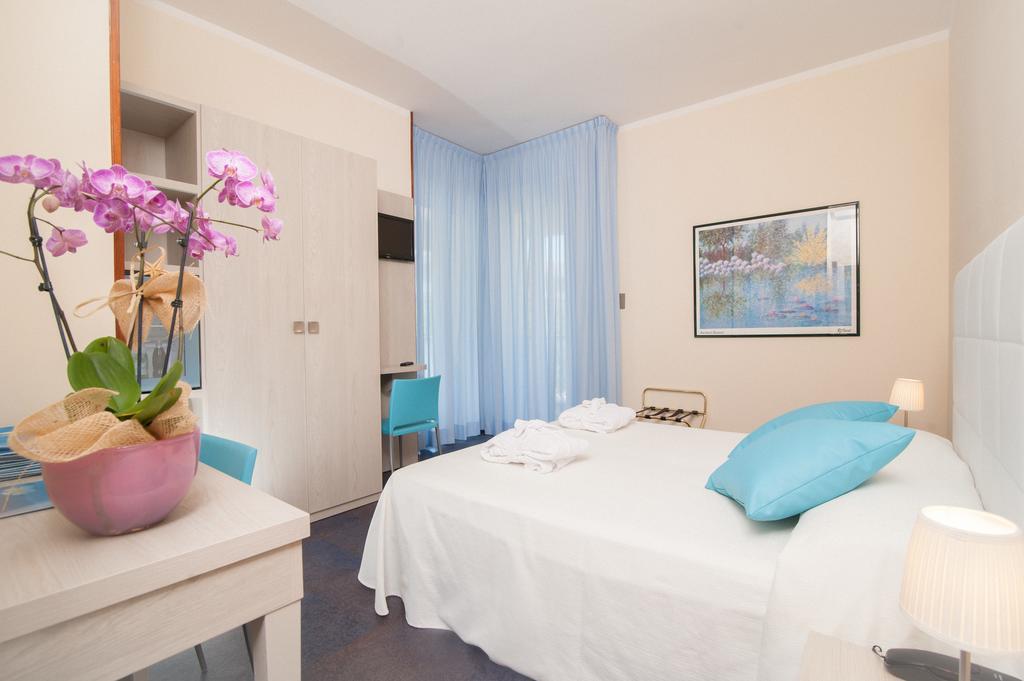 Hotel Majestic Gabicce Mare Dış mekan fotoğraf