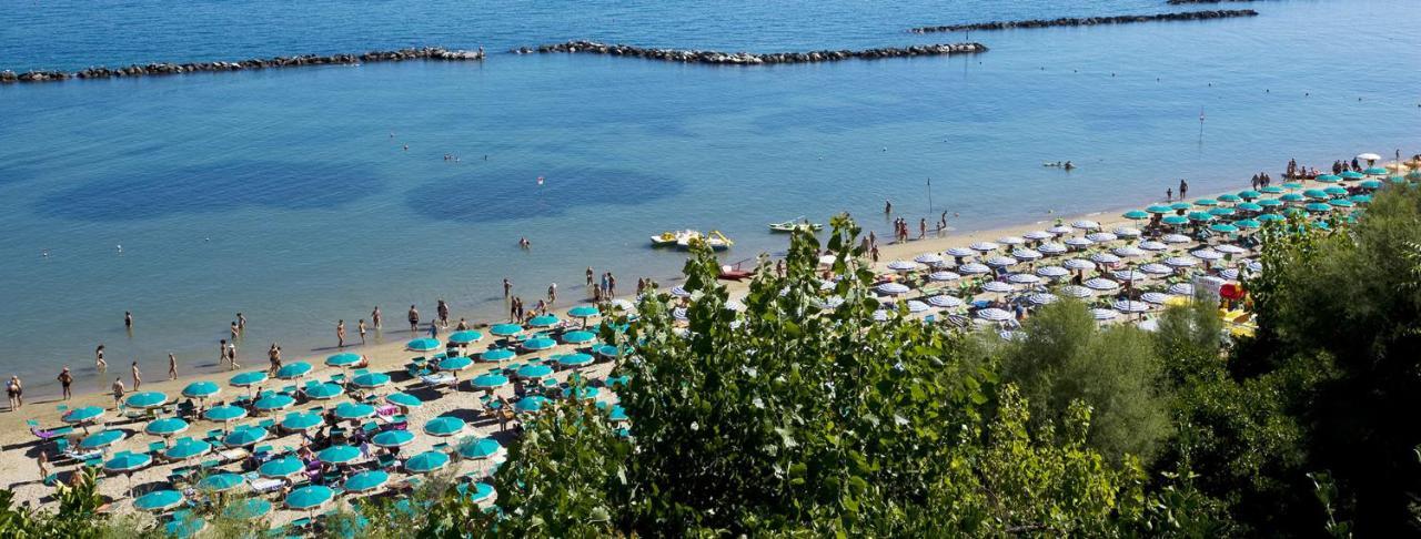 Hotel Majestic Gabicce Mare Dış mekan fotoğraf